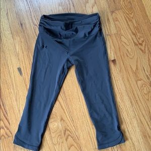 Gray heat gear crops